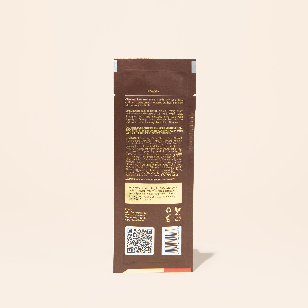 AS I AM Coconut CoWash in een zakje van 1 oz, met een romige, boterachtige textuur - reinigt en verzorgt zachtjes in één stap, verwijdert opbouw terwijl het getextureerd haar hydrateert en ontwart met een verfrissende kokosgeur.