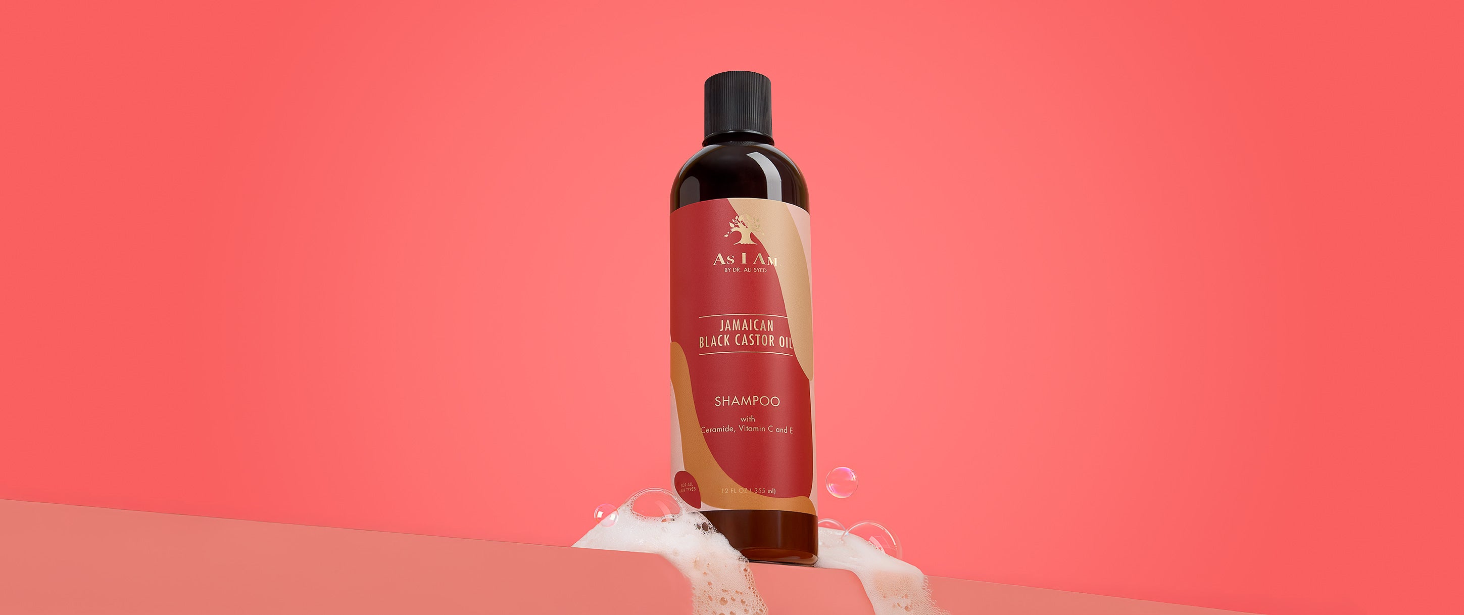 As I Am Jamaican Black Castor Oil Shampoo - landschapsafbeelding van de voedende shampoo die is samengesteld om zachtjes te reinigen, te versterken en een gezonde haargroei te ondersteunen.