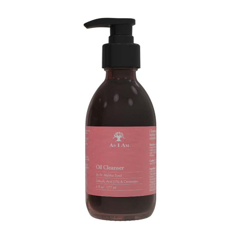 Fles 'Oil Cleanser' met pomp op een witte achtergrond