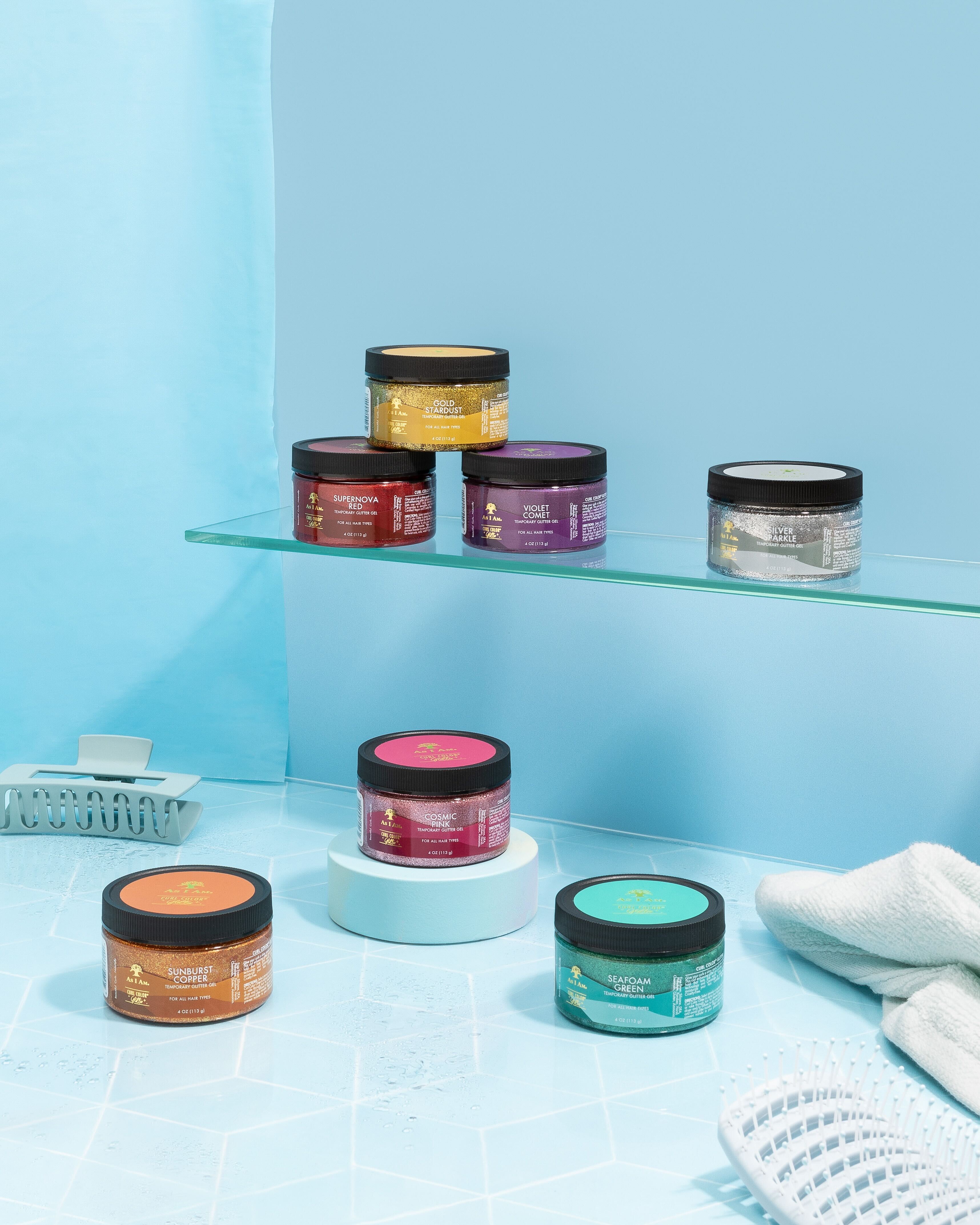 Curl Color Glitter Collection van As I Am, met levendige tijdelijke haarkleuren met een glitterachtige finish.