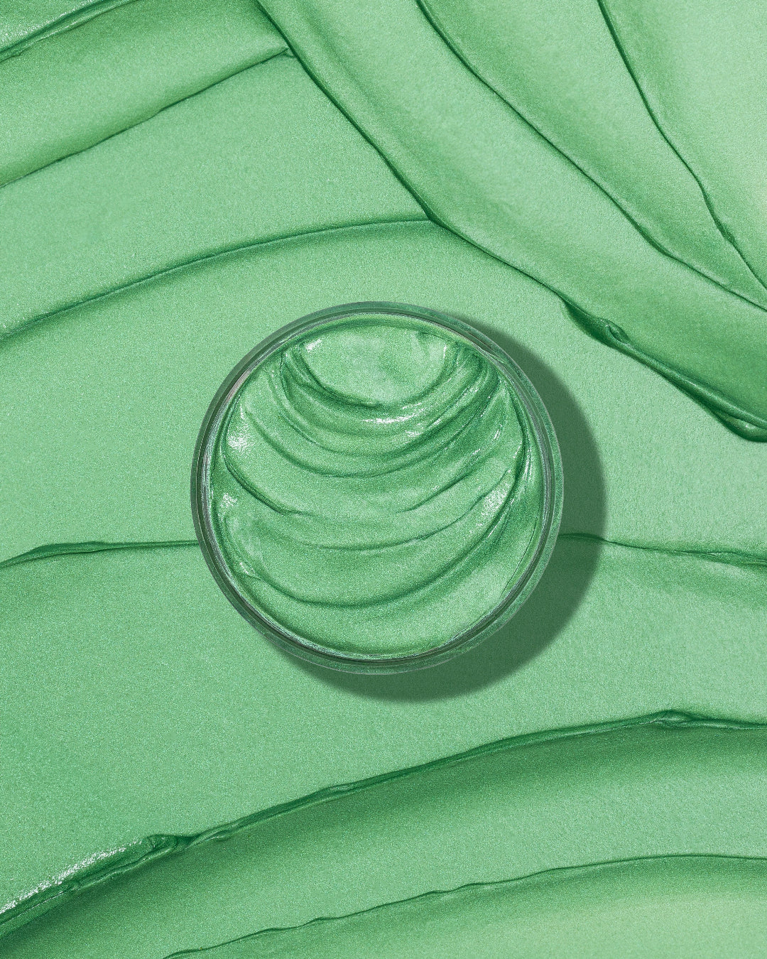 As I Am x Showy Curl Color in Jade Green - een rijk gepigmenteerde tijdelijke haarkleurgel met een crèmige textuur, ontworpen om krullen te definiëren met een opvallende groene kleur en langdurige glans, zonder beschadiging.