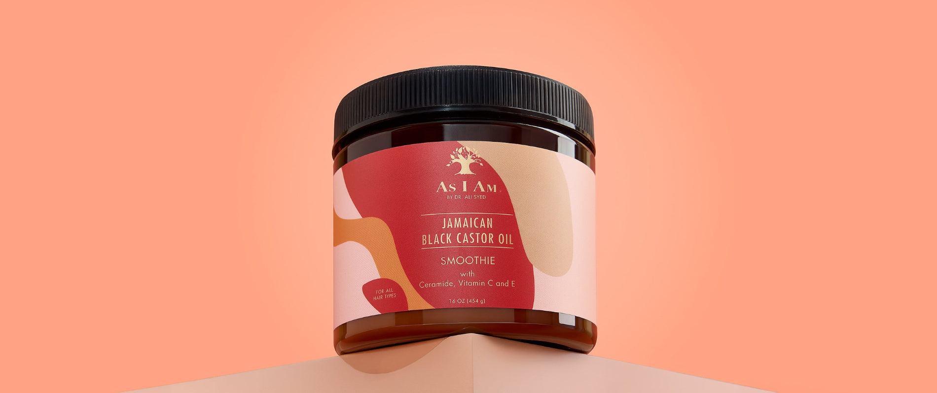 As I Am x Showy Jamaican Black Castor Oil Smoothie - landschapsopname van de rijke stylingcrème die is ontworpen om krullen te definiëren, kroes te verminderen en het haar te voeden met JBCO-geïnfundeerd vocht.