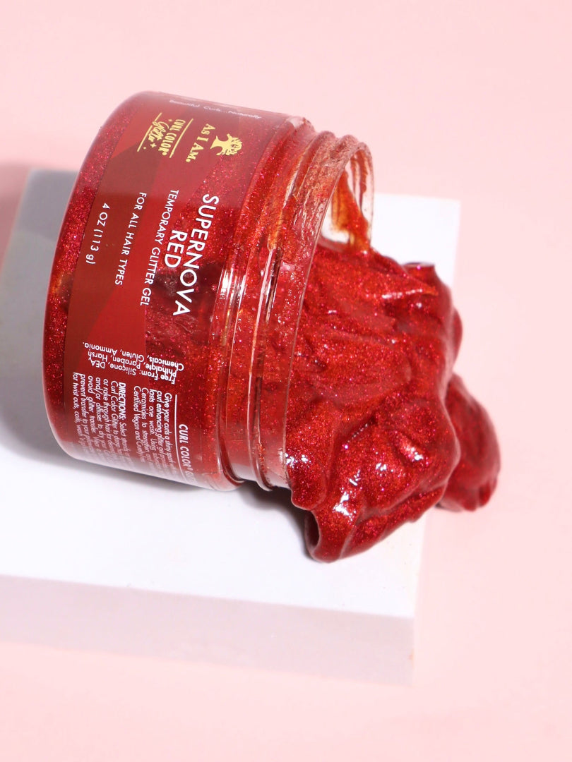 As I Am Curl Color Glitter Collection, met levendige, tijdelijke haarkleuren met een glinsterende finish, speciaal voor krullen en spiralen.